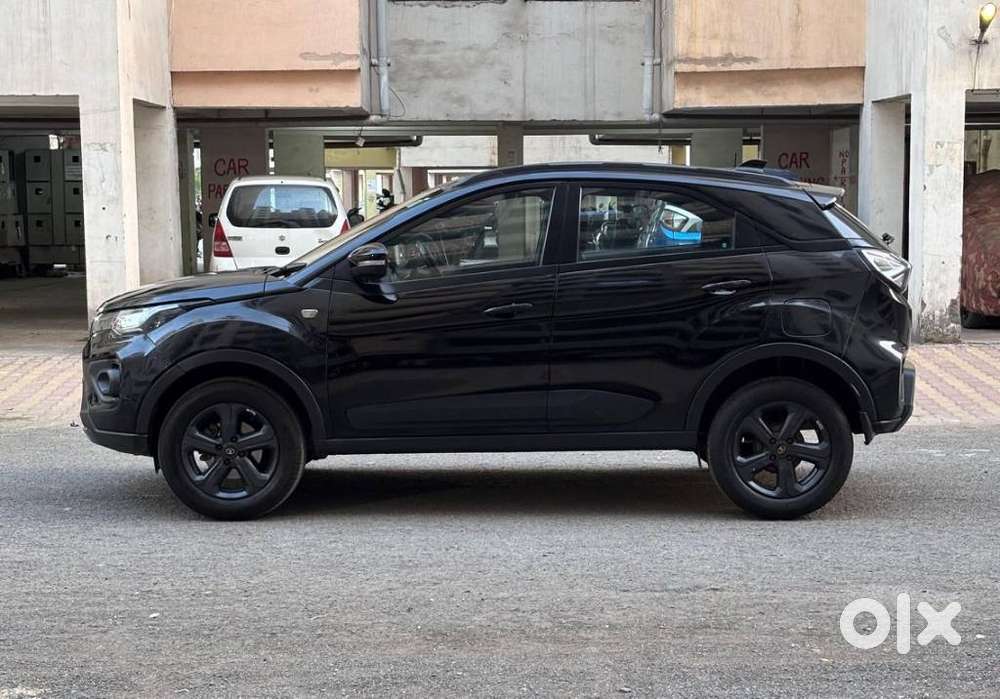 Tata Nexon 1.2 Revotron Xz Plus (l) Dark Edition, 2023, Petrol