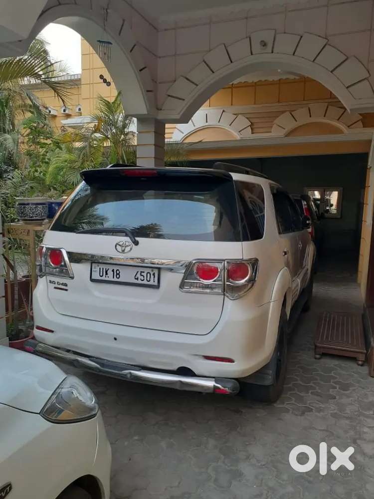 Toyota Fortuner 2013 Top Model Diesel 4x4 At