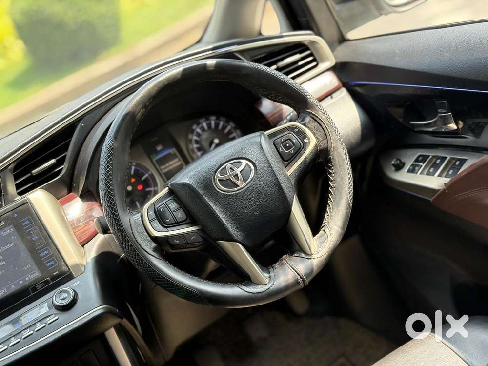 Toyota Innova Crysta 2.4 V 8 Str, 2018, Diesel