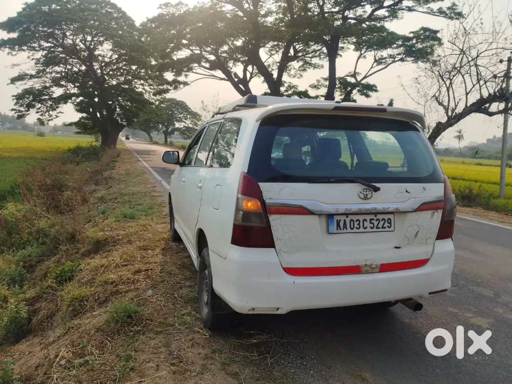 Toyota Innova 2006 Diesel Well Maintained