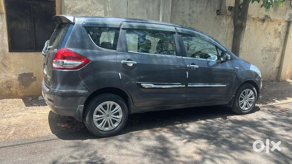 Maruti Suzuki Ertiga 2015 Diesel 180000 Km Driven