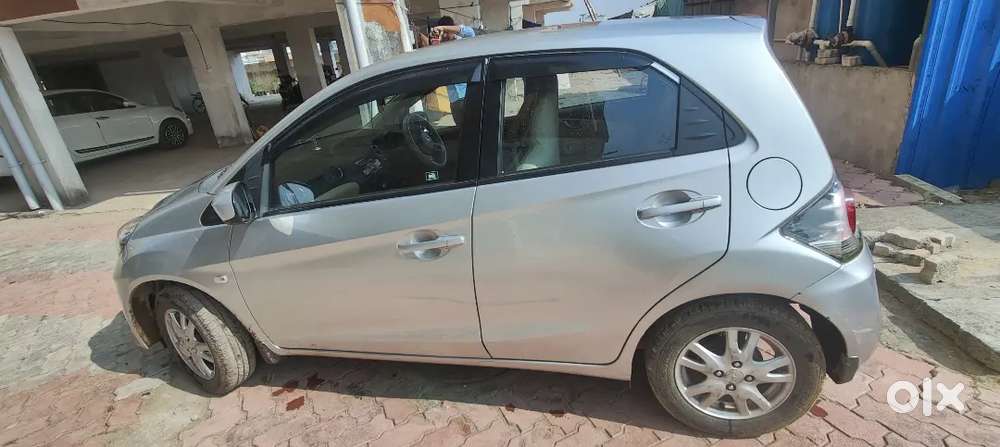 Honda Brio 2015 Petrol Well Maintained