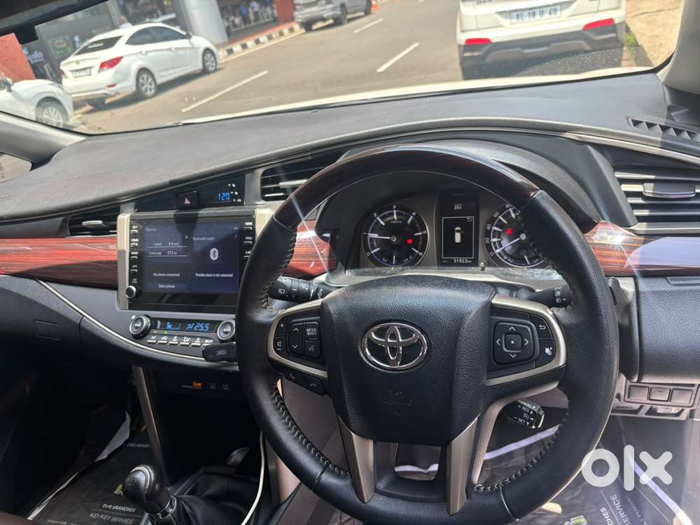 Toyota Innova Crysta 2022