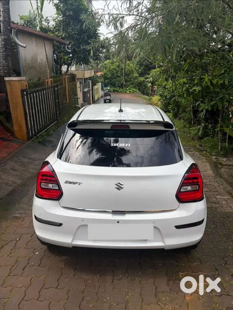 Maruti Suzuki Swift Lxi 2020