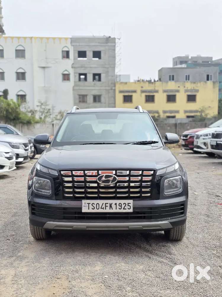 Hyundai Venue S 1.2 Petrol 2023  22k Km  Excellent Condition