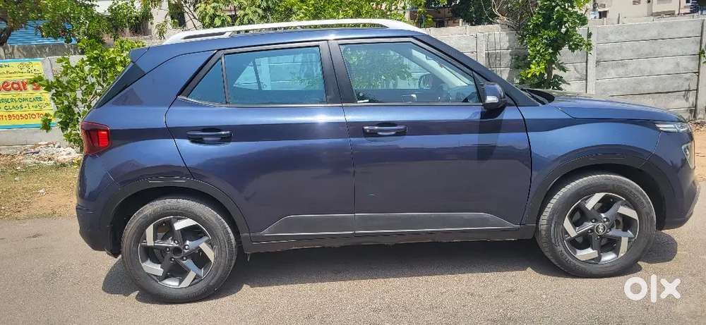 Hyundai Venue 2019 Diesel 119000 Km Driven Only Genuine Buyers,
