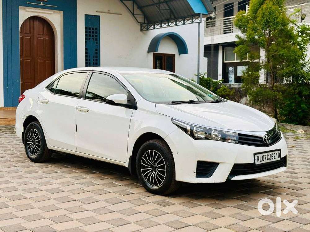 Toyota Corolla Altis 2013-2017 D-4d J, 2016