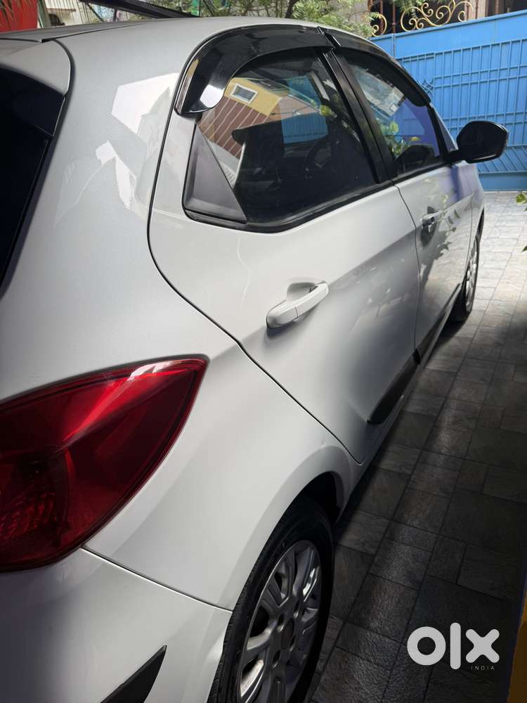 Tata Tiago 1.2 Revotron Xza Plus Amt, 2018, Petrol