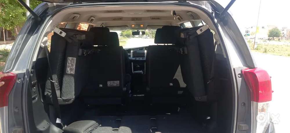 Toyota Innova Crysta 2022 Diesel 34500 Km Driven