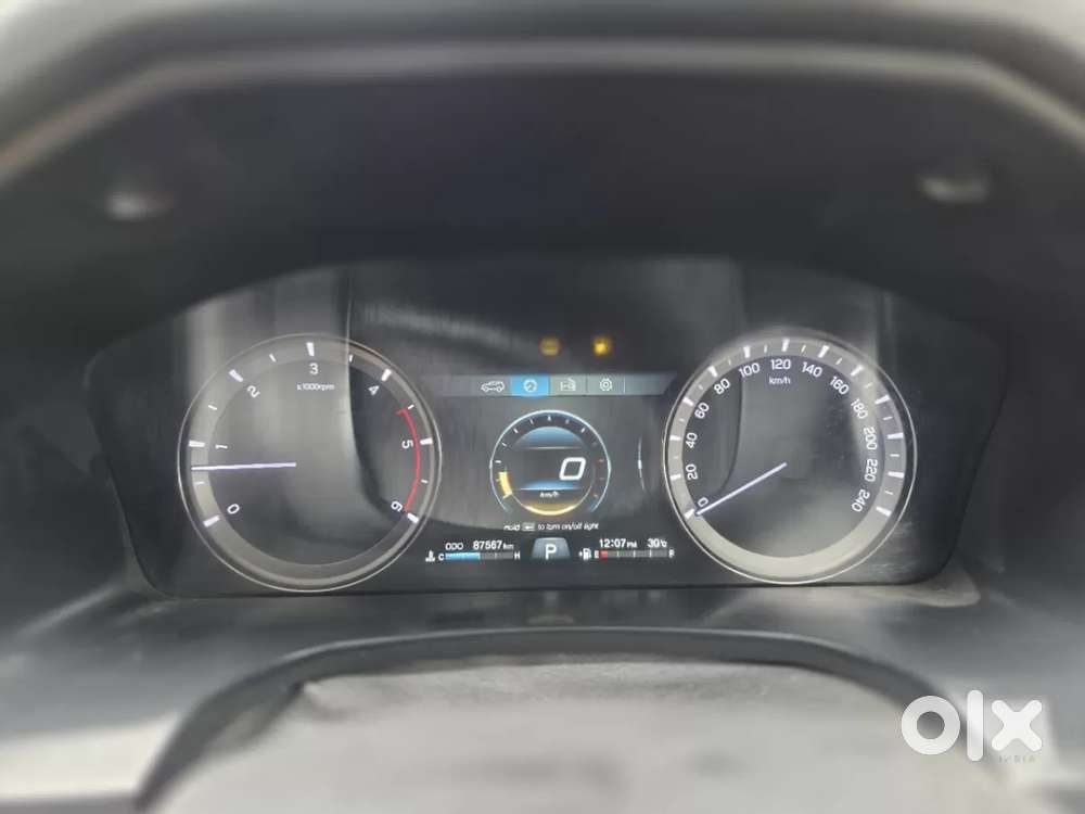 Mahindra Alturas G4 4wd At, 2019, Diesel