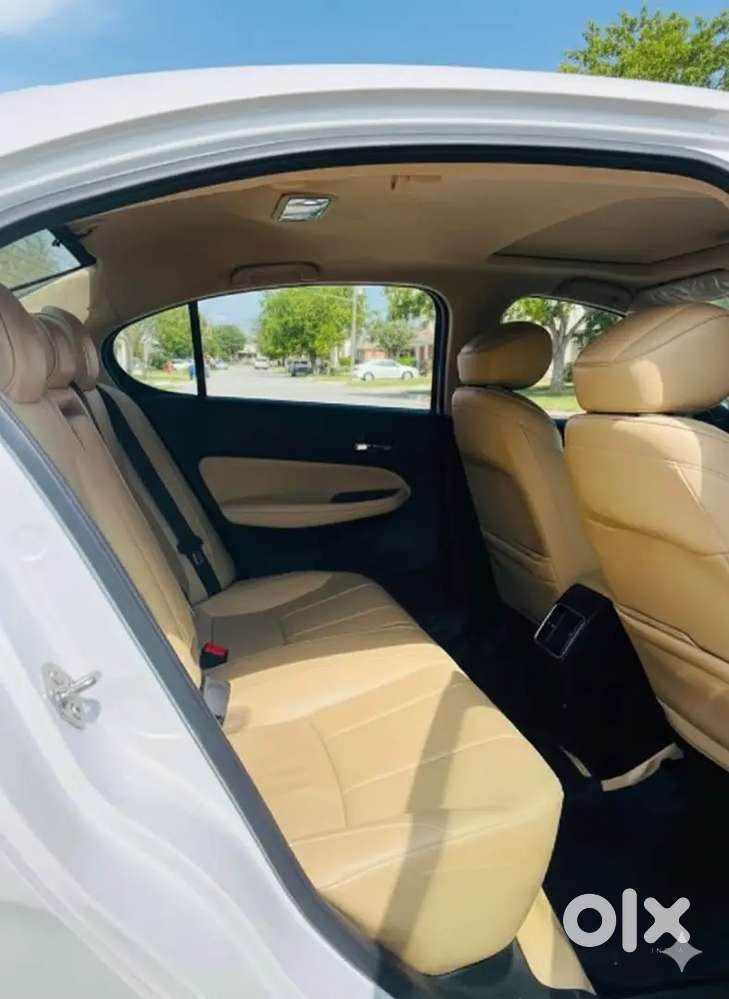 Honda City Zx 2023 Petrol 19200 Km Driven