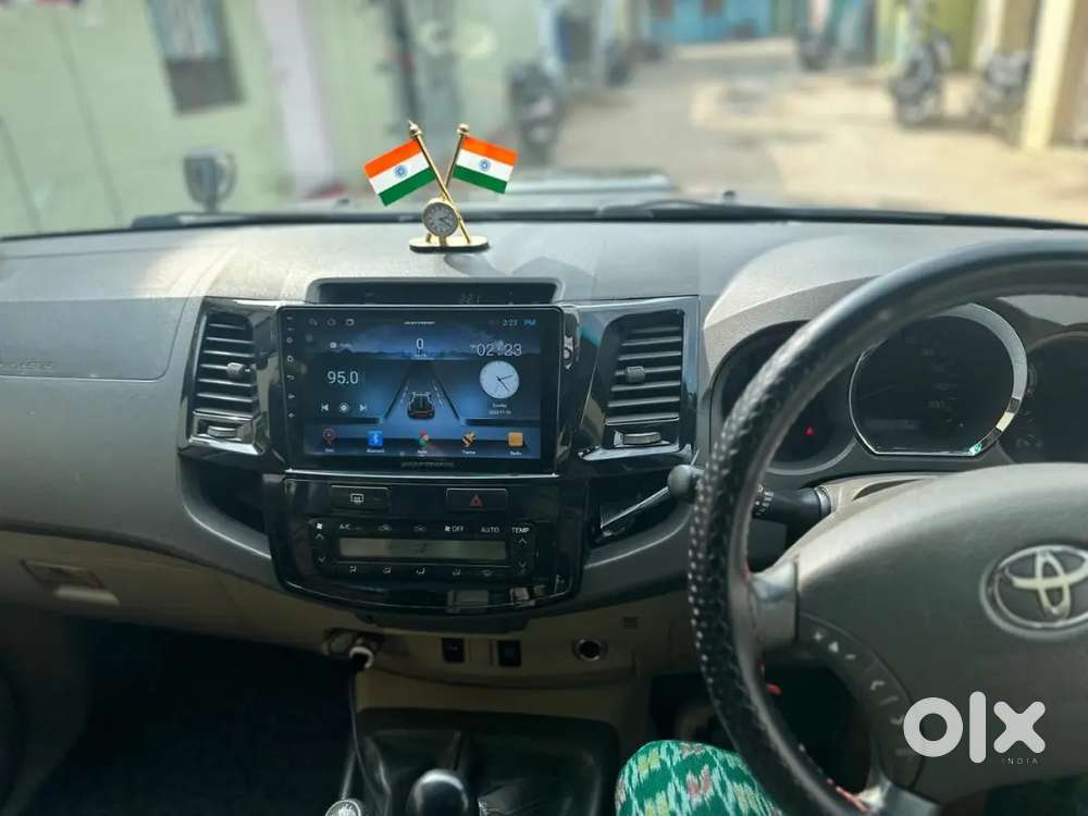 Toyota Fortuner Legender 2010 Km Driven