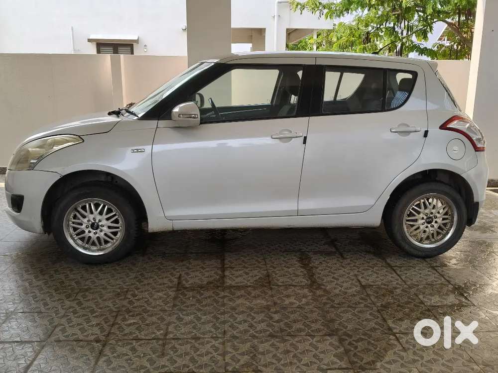 Maruti Suzuki Swift 2012