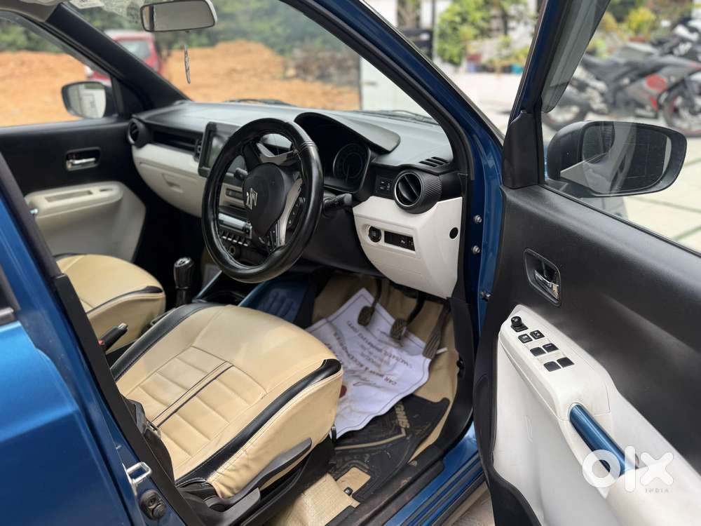 Maruti Suzuki Ignis 1.2 Alpha Mt Dual Tone, 2017, Petrol