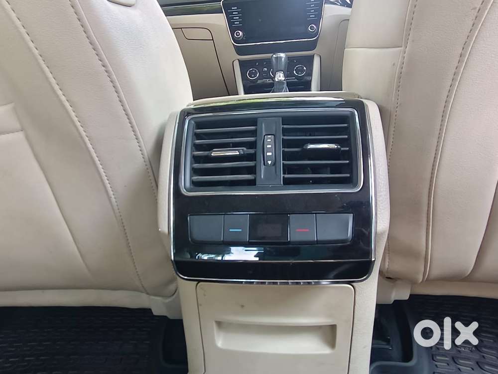 Skoda Superb Lk 1.8 Tsi At, 2018, Petrol