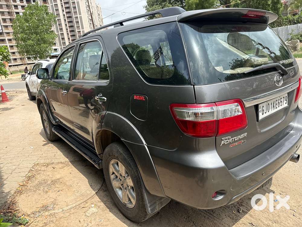 Toyota Fortuner Diesel 2010 Model