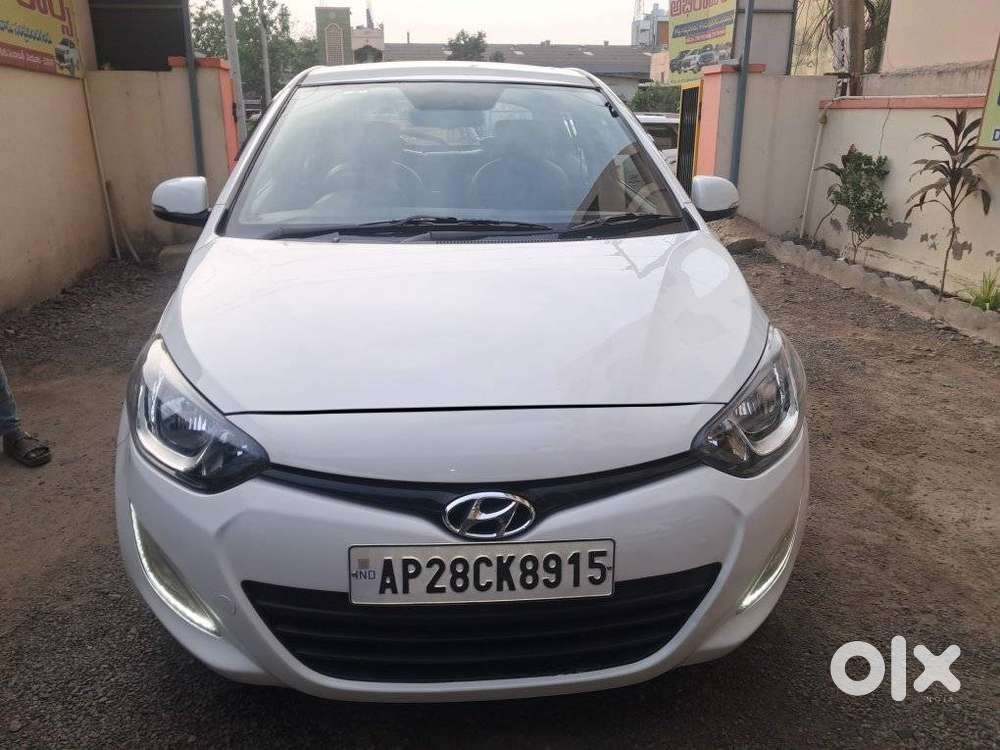 Hyundai I20 Asta 1.4 At Vtvt, 2013, Petrol