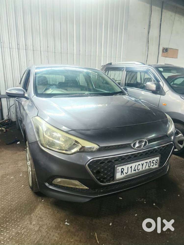 Hyundai Elite I20 Sportz (o) 1.4, 2015, Diesel