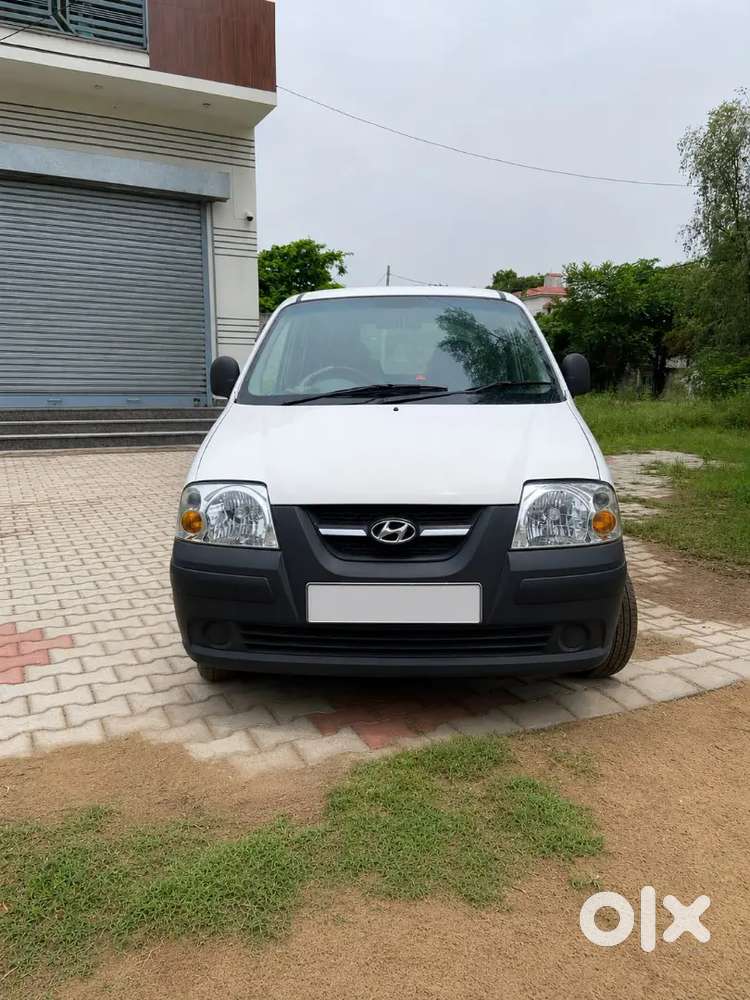 Car In Good Condition ! No Accident History ! Rc Expired On 23-03-26