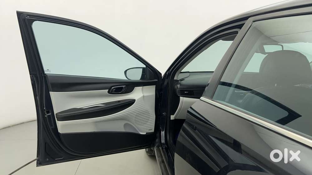 Hyundai New I20 1.2 Asta (o) Ivt, 2024, Petrol