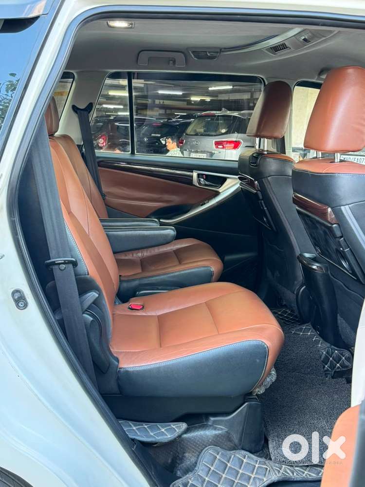 Toyota Innova Crysta 2.8z Automatic, 2016, Diesel