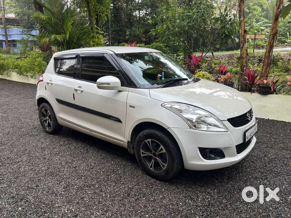 Maruti Suzuki Swift 2012 Diesel 129000 Km Driven
