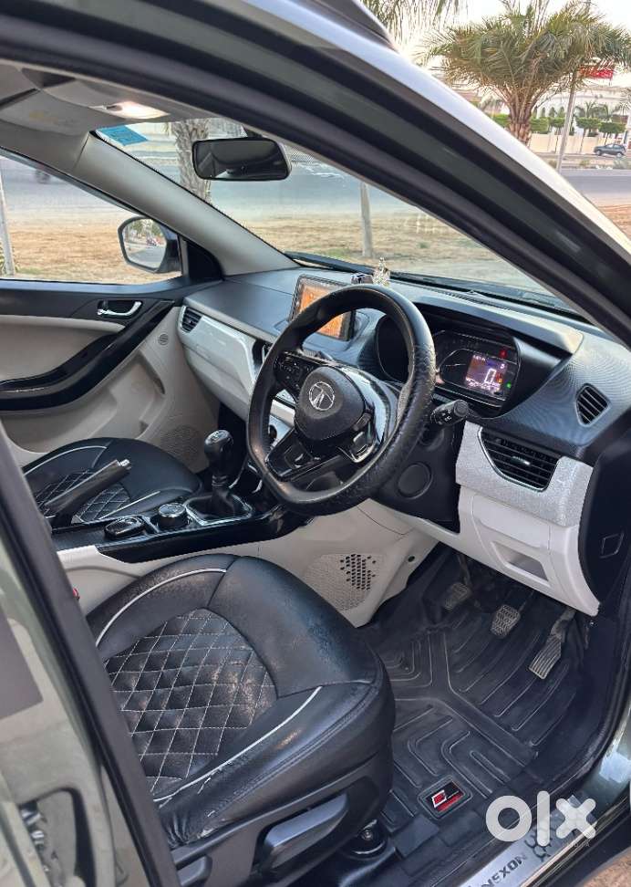 Tata Nexon 1.2 Revotron Xz Plus Dual Tone, 2022, Petrol