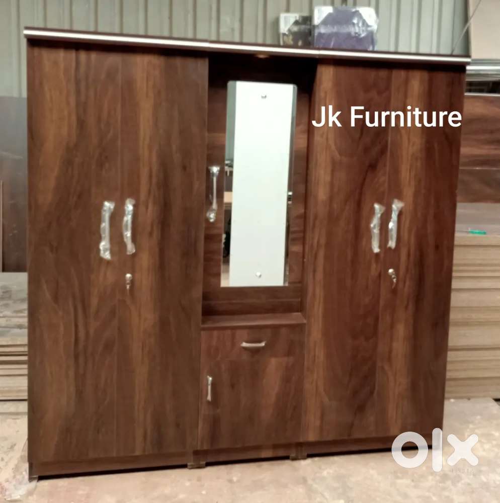 Wooden Wardrobe - Buy & Sell Used Furniture in Navi Mumbai | OLX