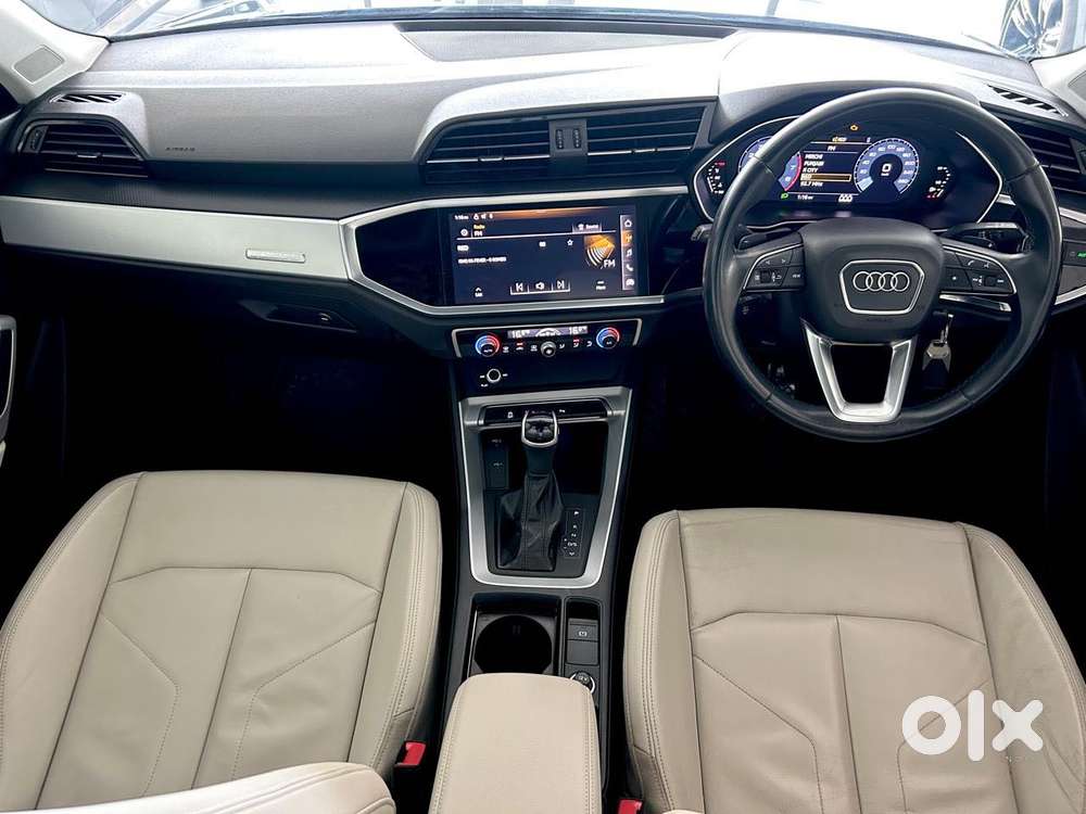 Audi Q3 40 Tfsi Premium Plus, 2023, Petrol