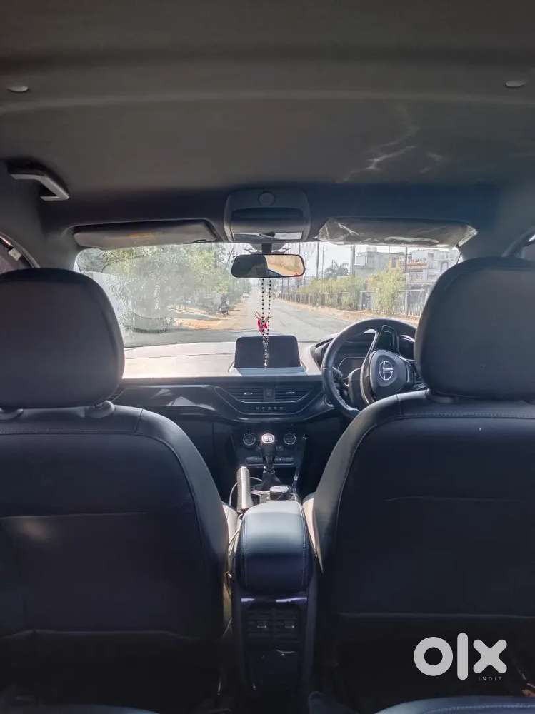 Tata Nexon Dark Edition