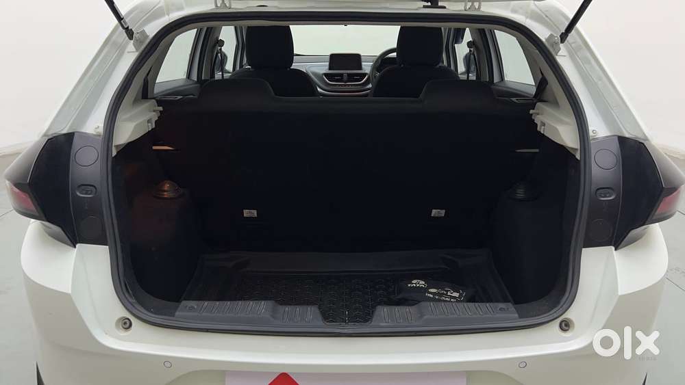 Tata Altroz 1.2 Xt, 2023, Petrol