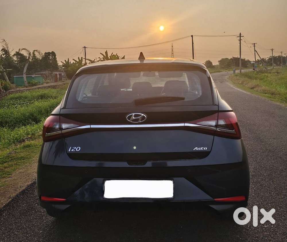 Hyundai New I20 1.2 Asta (o) Mt, 2023, Petrol