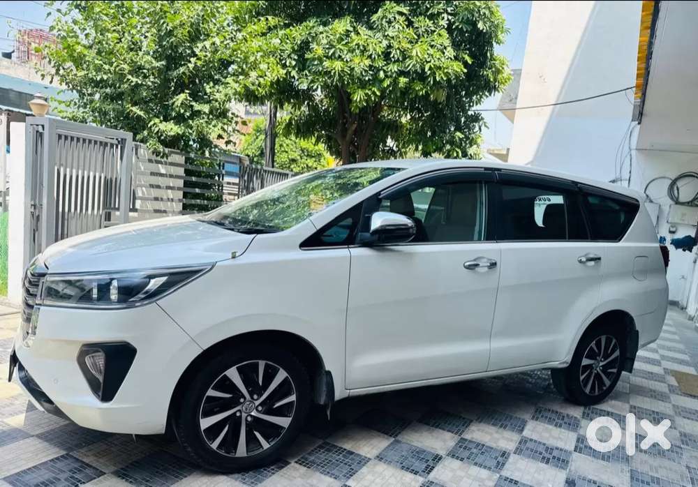 Toyota Innova Crysta [2020-ongoing] 2.4 Zx At 7 Str, 2022, Diesel
