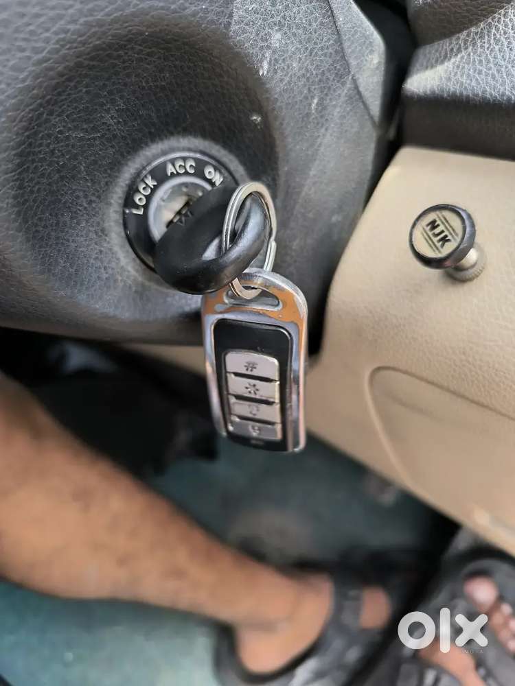 Hyundai Aura 8 Petrol 120 Km Driven