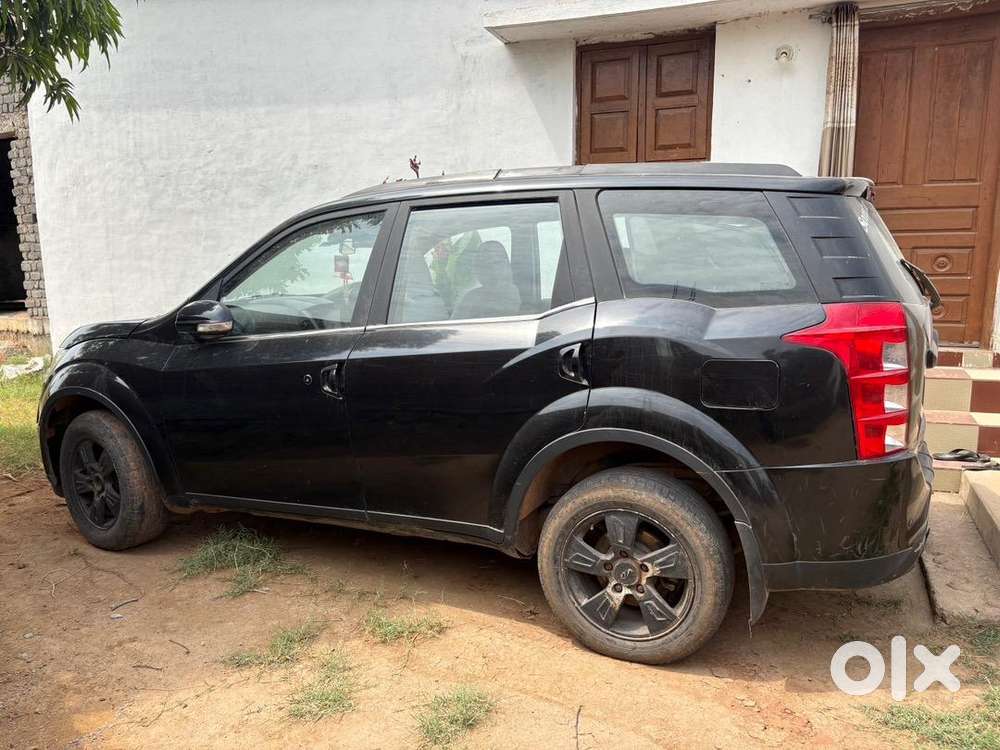 Mahindra Xuv500 2015