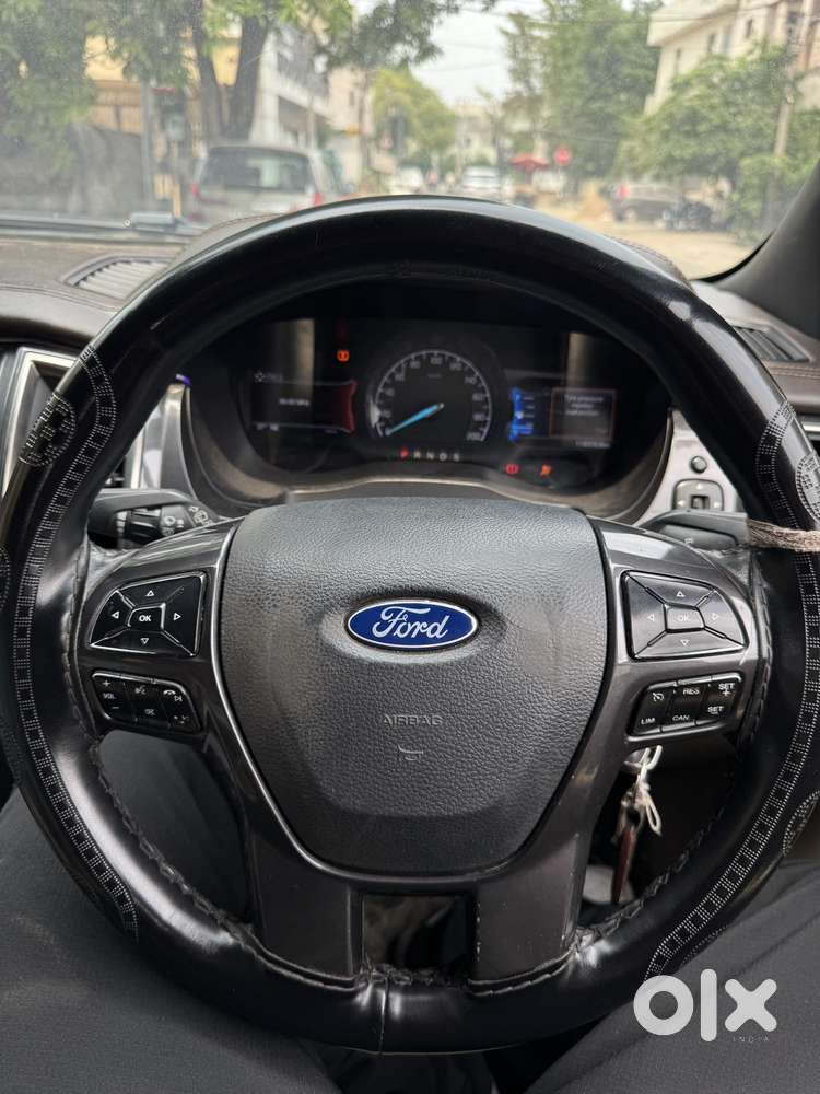 Ford Endeavour 3.2 Titanium At 4x4, 2016, Diesel