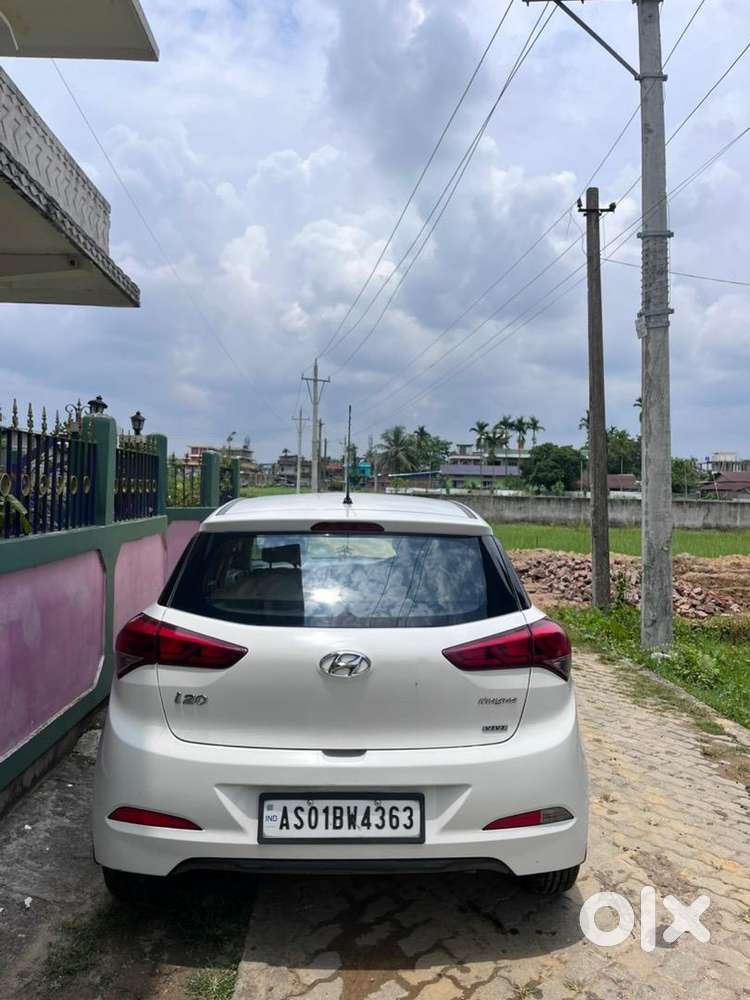 Hyundai I20 Car Manual 2015 Well Condition