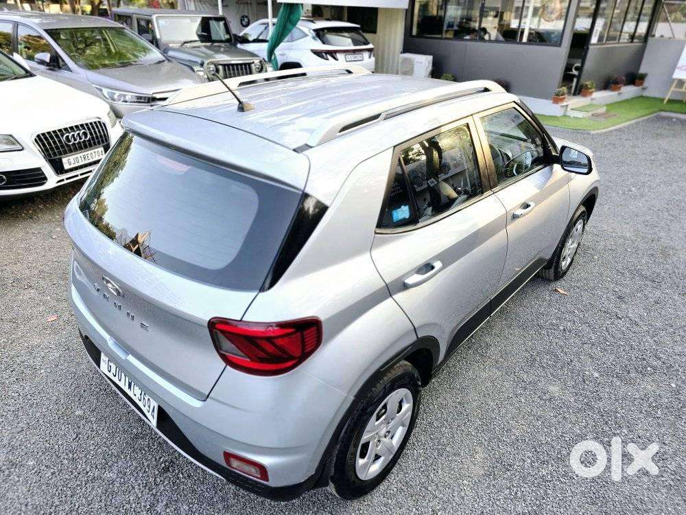 Hyundai Venue 1.2 S Plus, 2021, Petrol