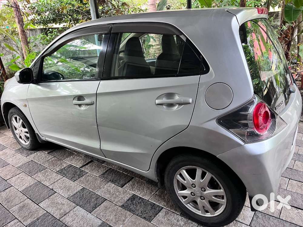 Honda Brio V At 2013