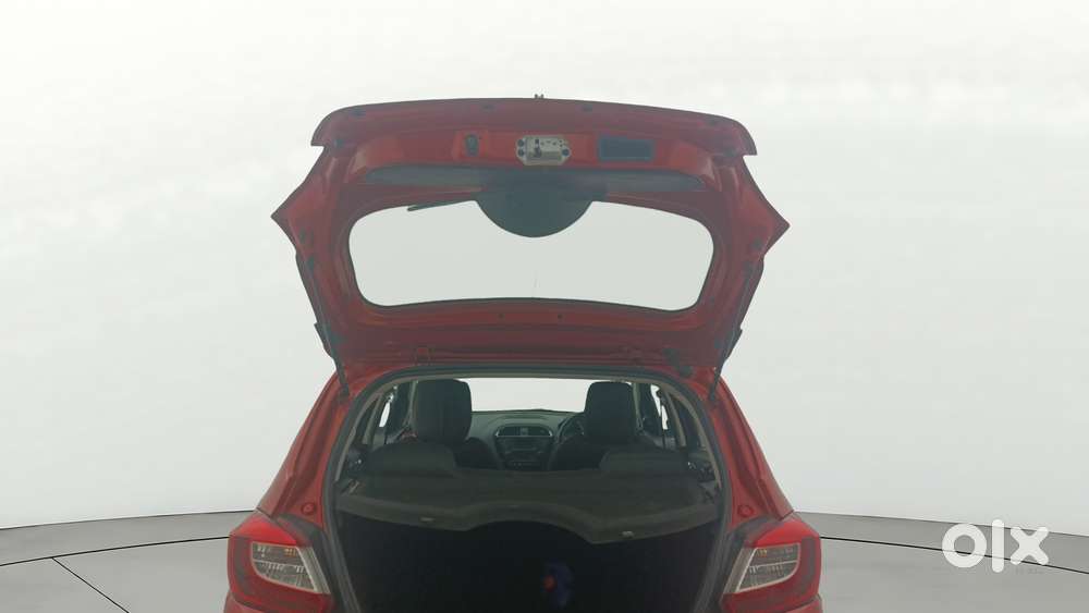 Tata Tiago 1.2 Revotron Xza, 2017, Petrol