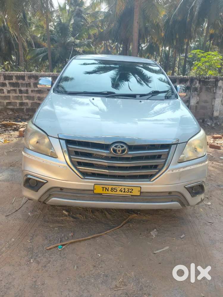 Toyota Innova 2014 Diesel Well Maintained