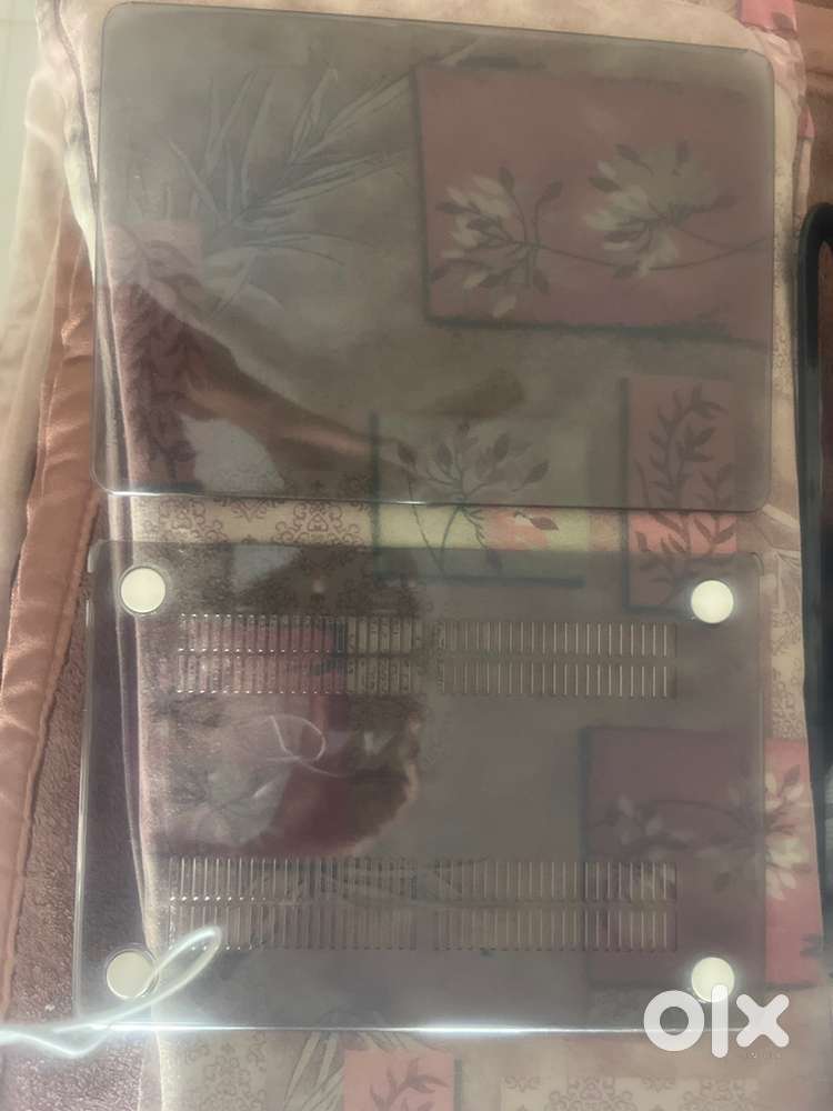 Covers for 13.6&rdquo; m2 chip