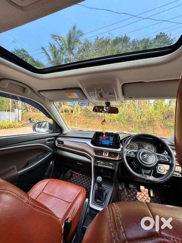 Maruti Suzuki Brezza 1.5 Zxi Smart Hybrid, 2022, Petrol