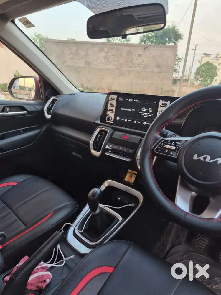Kia Sonet Diesel 2024 1st Owner