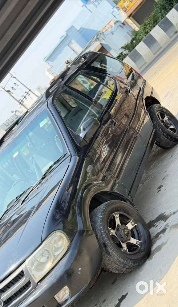 Tata Safari Diesel  Model 2008  22 Inchi Alloy Wheel Gaddi Okay H