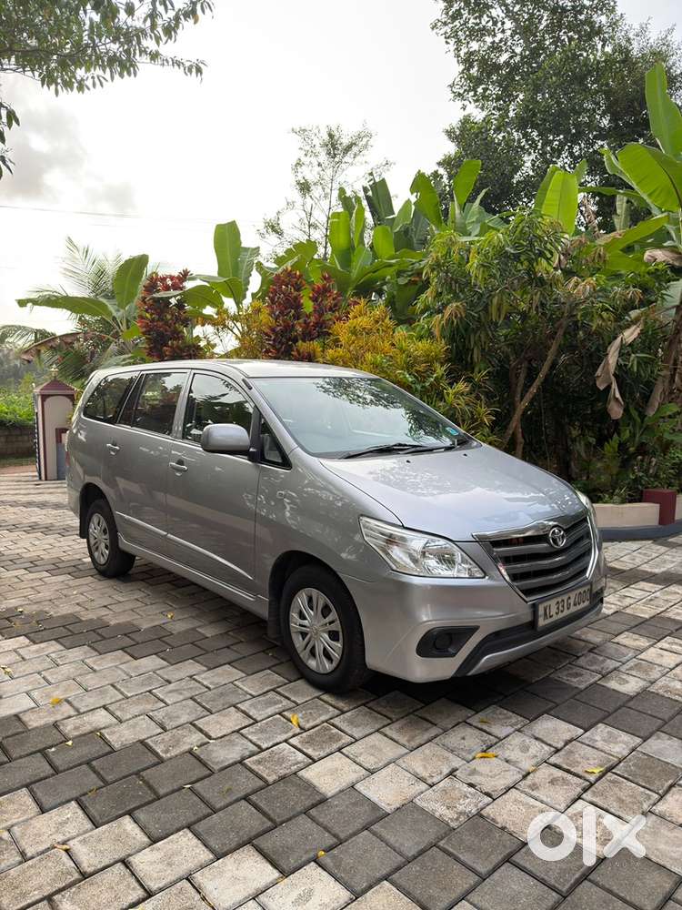 Toyota Innova 2015 Low Kilometres