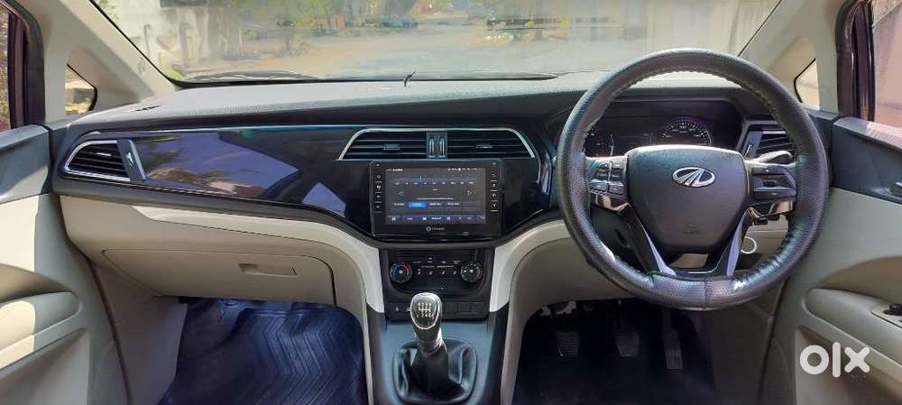 Mahindra Marazzo M6, 2019, Diesel
