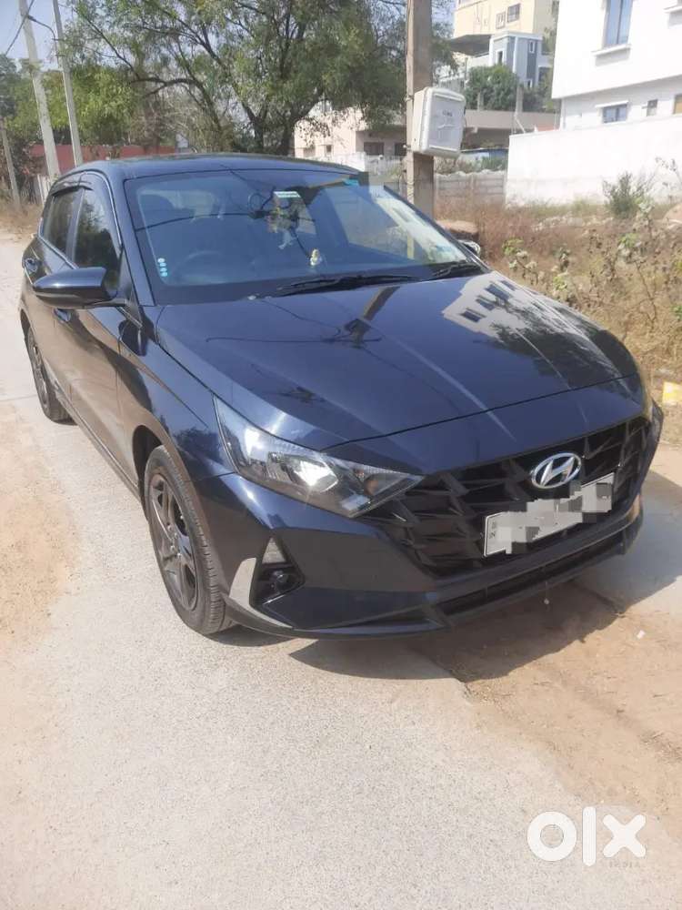 Hyundai I20 Sportz 2023 Model Automatic Petrol Version Well Maintained