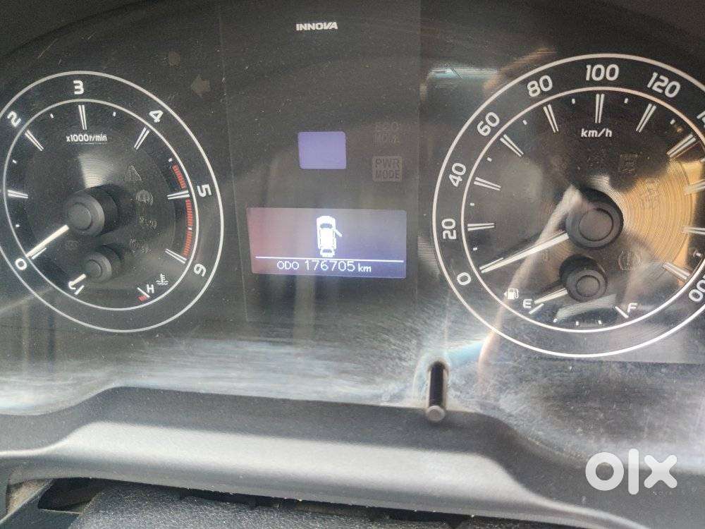 Toyota Innova Crysta 2.8 Gx At, 2016, Diesel