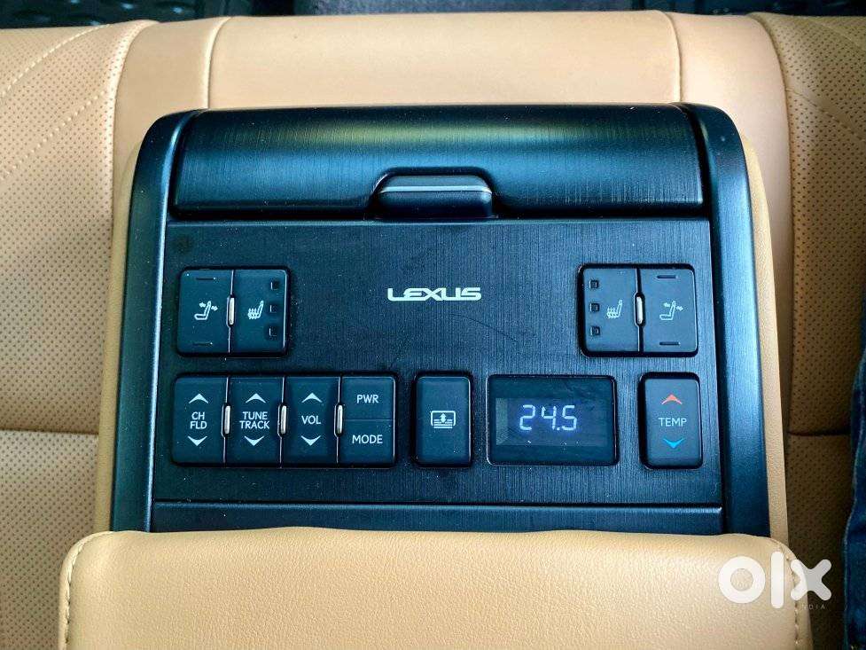Lexus Es 300h Luxury, 2022, Cng & Hybrids